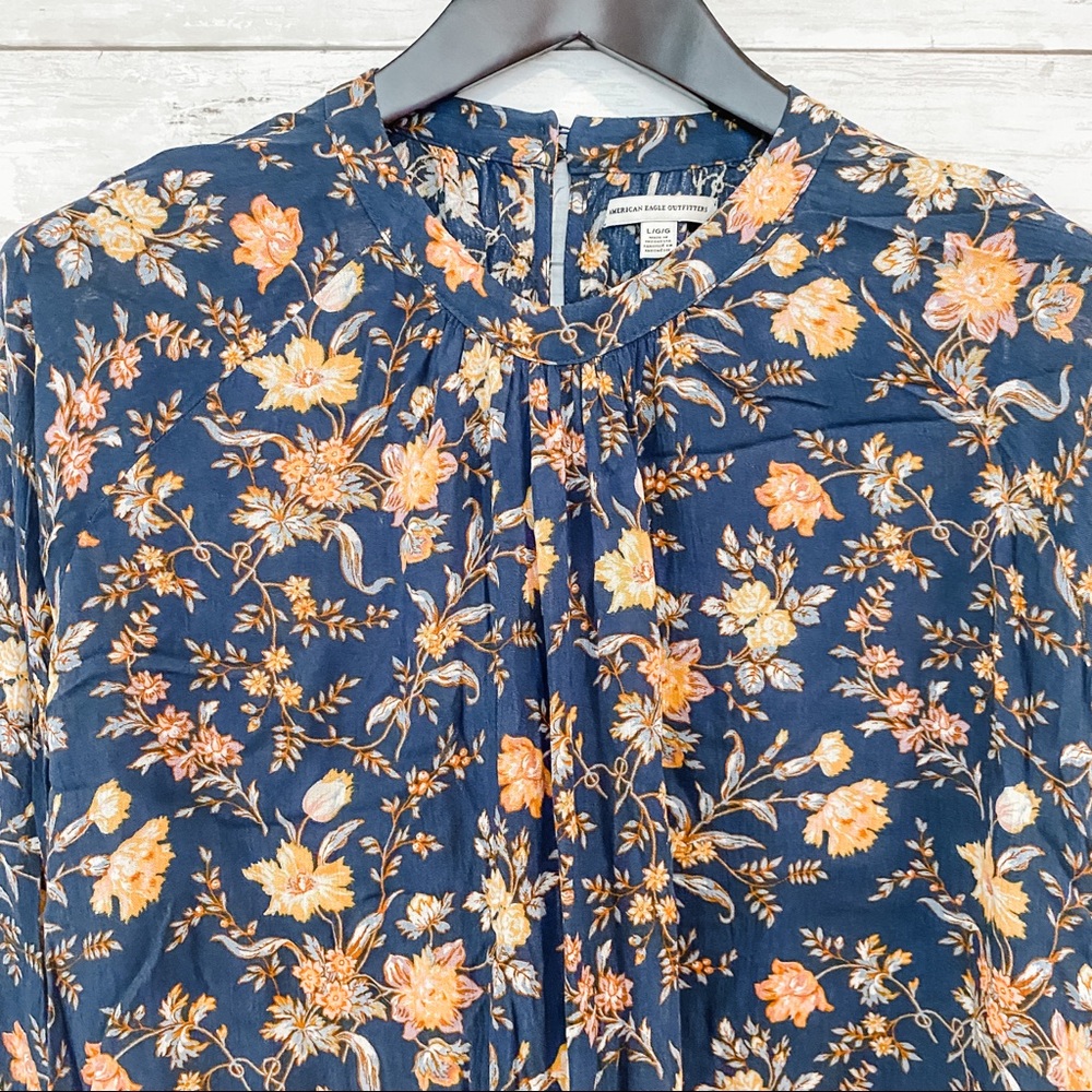 AE Blue Floral Button Back Peasant Top - Picture 4 of 6